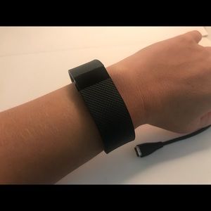 ⭕️ SOLD ON EBAY⭕️ Fitbit Charge HR with charger